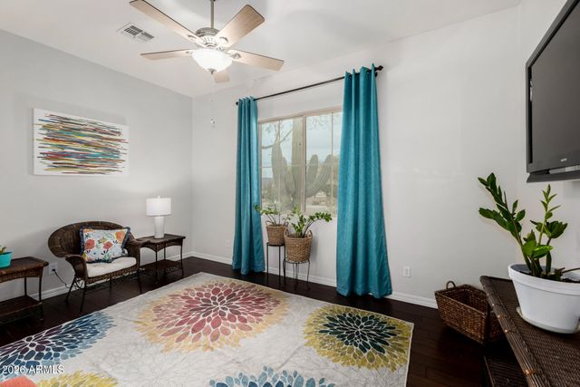 4825 W YOOSOONI Drive, New River, AZ 85087