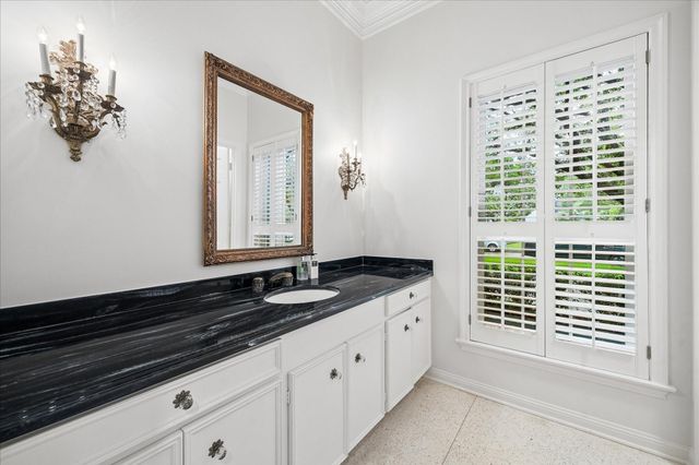 515 Hunterwood Drive, Houston, TX 77024