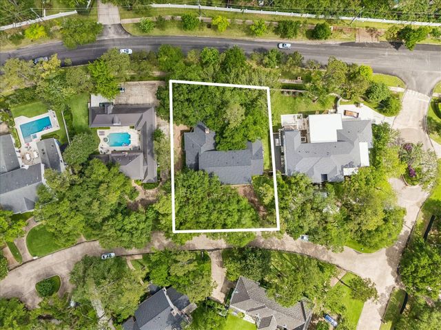 515 Hunterwood Drive, Houston, TX 77024