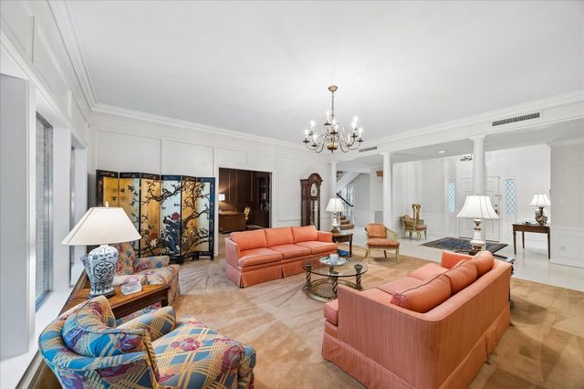 515 Hunterwood Drive, Houston, TX 77024