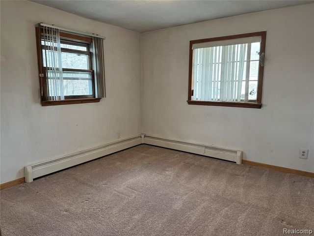 226 S Burkhart Road, Howell, MI 48843