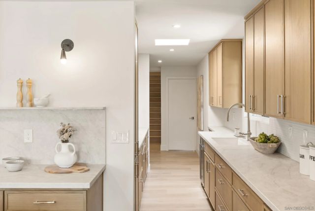 4543 Moraga Ave, San Diego, CA 92117