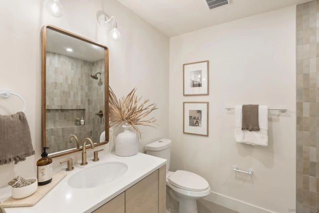 4543 Moraga Ave, San Diego, CA 92117