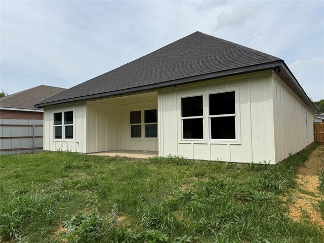 5032 Chapman Street, Fort Worth, TX 76105