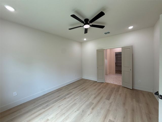 5032 Chapman Street, Fort Worth, TX 76105