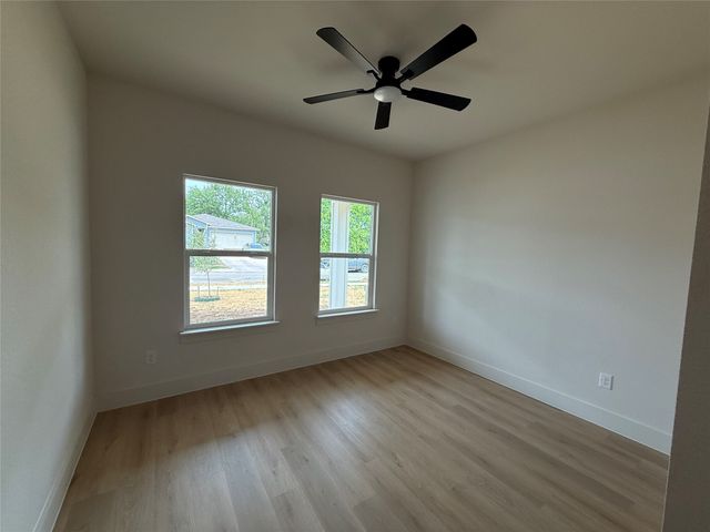 5032 Chapman Street, Fort Worth, TX 76105