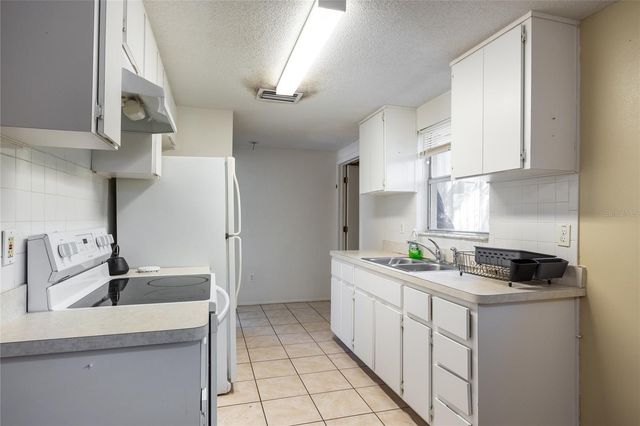 5803 E 30TH AVENUE, Tampa, FL 33619