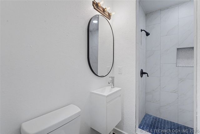 215 W Burnham Avenue, Sapulpa, OK 74066