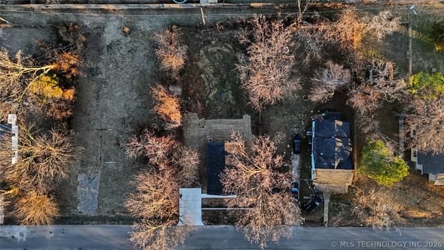 215 W Burnham Avenue, Sapulpa, OK 74066