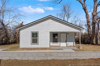 215 W Burnham Avenue, Sapulpa, OK 74066