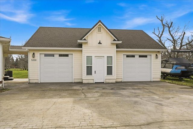 5200 Country Farms Lane, Anderson, CA 96007