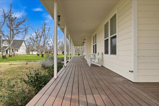 5200 Country Farms Lane, Anderson, CA 96007