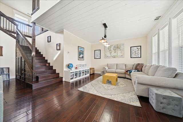 5200 Country Farms Lane, Anderson, CA 96007