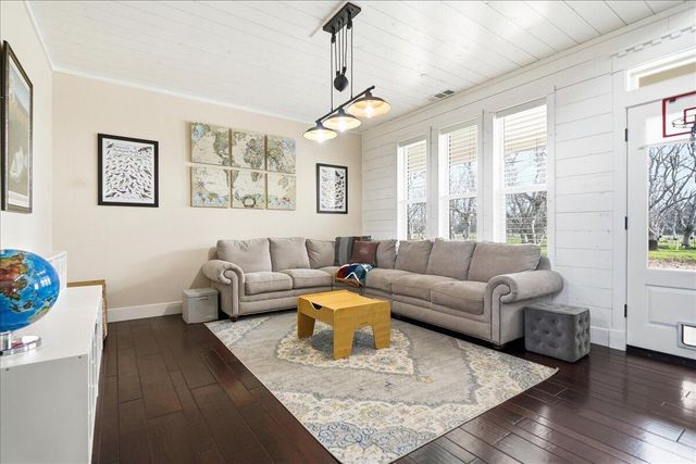 5200 Country Farms Lane, Anderson, CA 96007