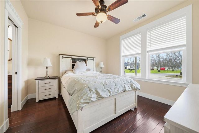 5200 Country Farms Lane, Anderson, CA 96007