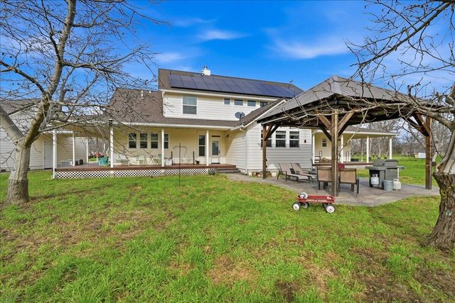 5200 Country Farms Lane, Anderson, CA 96007