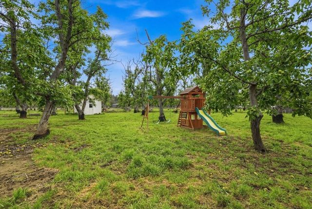 5200 Country Farms Lane, Anderson, CA 96007