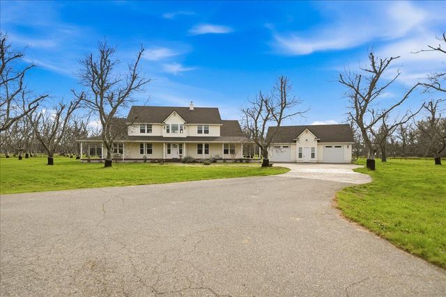 5200 Country Farms Lane, Anderson, CA 96007