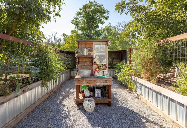 5200 Country Farms Lane, Anderson, CA 96007