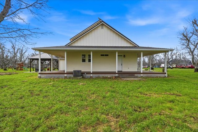 5200 Country Farms Lane, Anderson, CA 96007