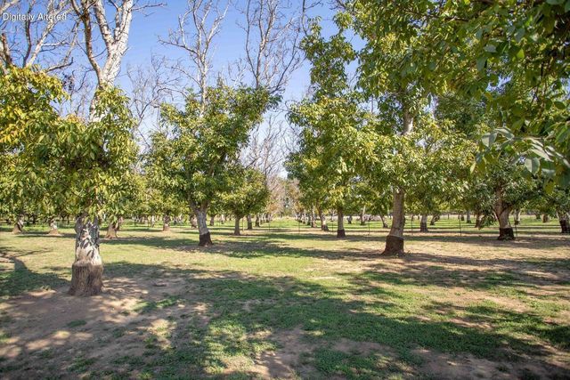 5200 Country Farms Lane, Anderson, CA 96007