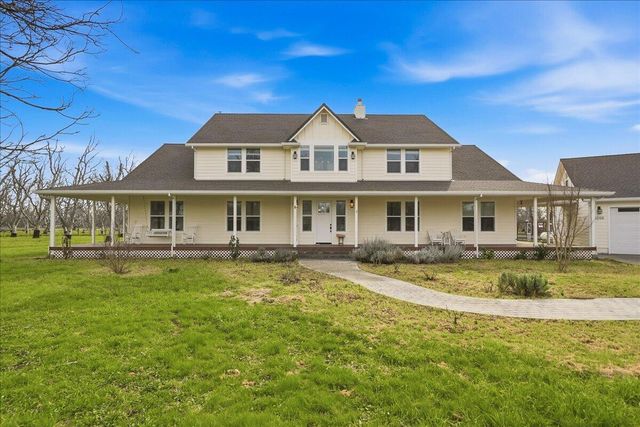 5200 Country Farms Lane, Anderson, CA 96007