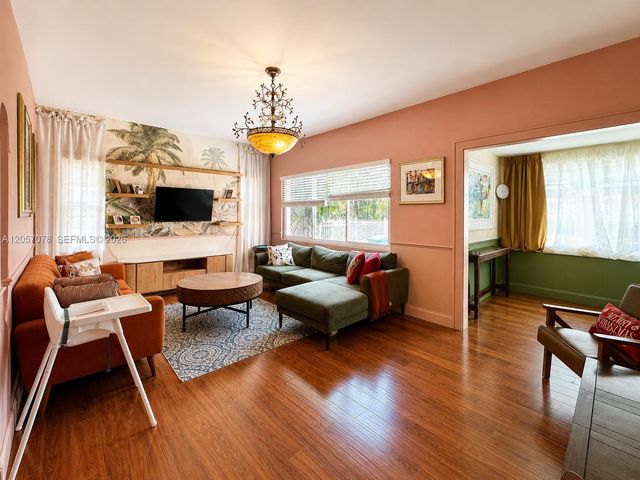 1720 SW 11th Ter, Miami, FL 33135