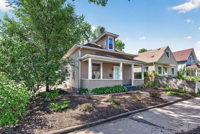 712 24th Avenue NE, Minneapolis, MN 55418