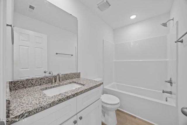 709 W Hayes Street, Burgaw, NC 28425