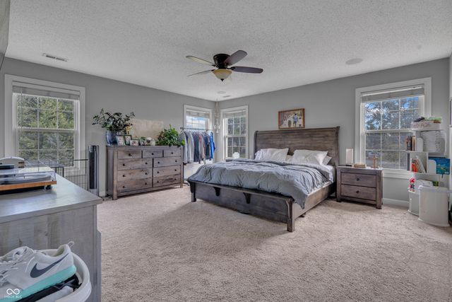 10953 Roundtree Road, Fishers, IN 46037