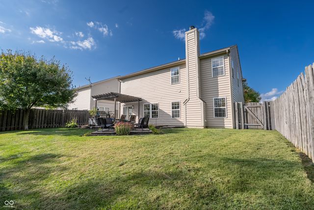 10953 Roundtree Road, Fishers, IN 46037