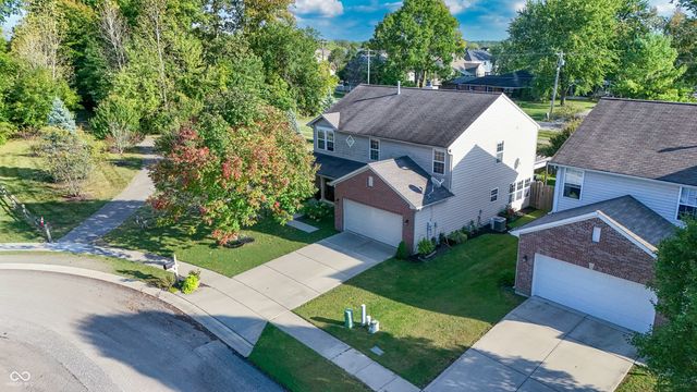 10953 Roundtree Road, Fishers, IN 46037