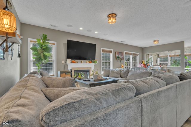 10953 Roundtree Road, Fishers, IN 46037