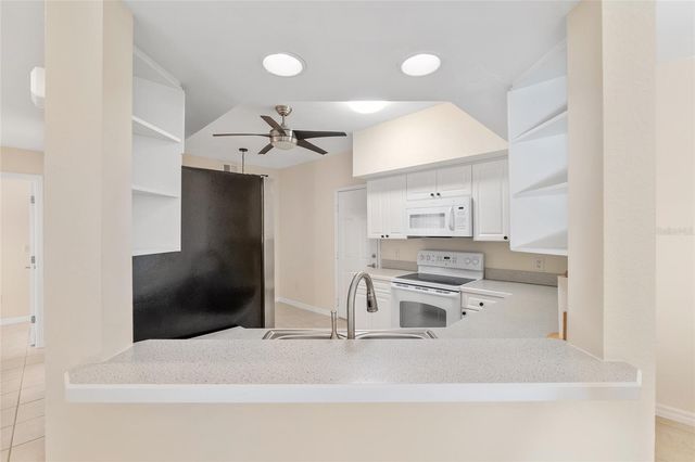 5411 ADMIRAL WAY 4-101, Oxford, FL 34484