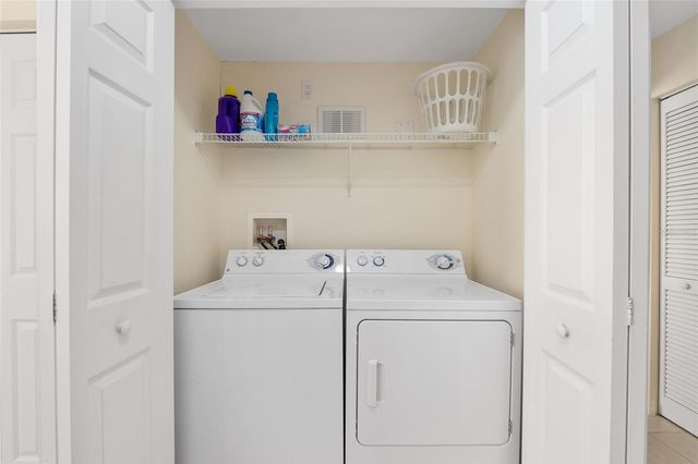 5411 ADMIRAL WAY 4-101, Oxford, FL 34484