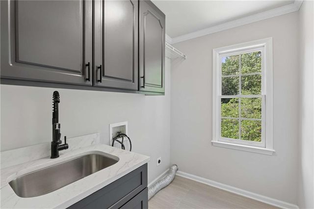 8585 Royal Troon Drive, Duluth, GA 30097