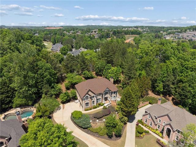 8585 Royal Troon Drive, Duluth, GA 30097