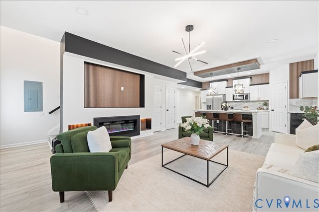 913 Diamond St, Petersburg, VA 23803