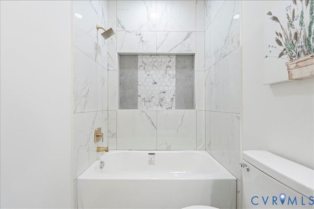 913 Diamond St, Petersburg, VA 23803