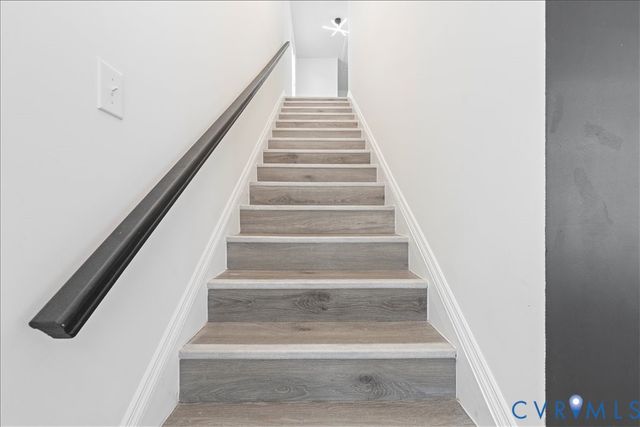 913 Diamond St, Petersburg, VA 23803