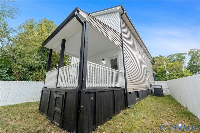 913 Diamond St, Petersburg, VA 23803