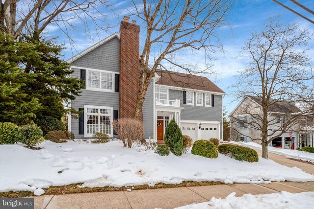 2939 N SYCAMORE ST, Arlington, VA 22207