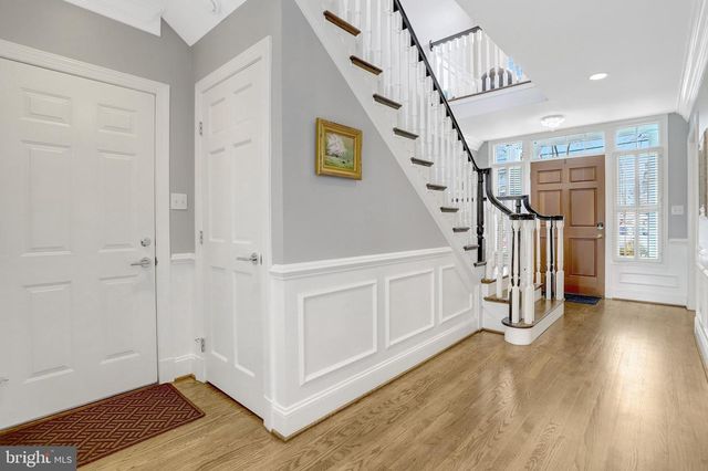 2939 N SYCAMORE ST, Arlington, VA 22207