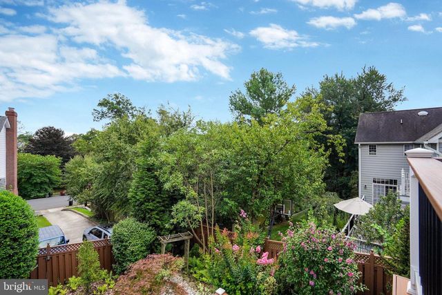 2939 N SYCAMORE ST, Arlington, VA 22207