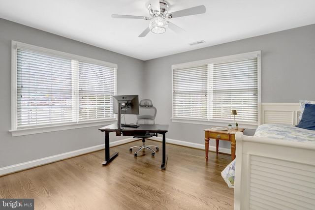 2939 N SYCAMORE ST, Arlington, VA 22207