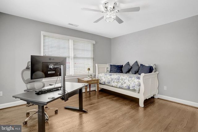 2939 N SYCAMORE ST, Arlington, VA 22207