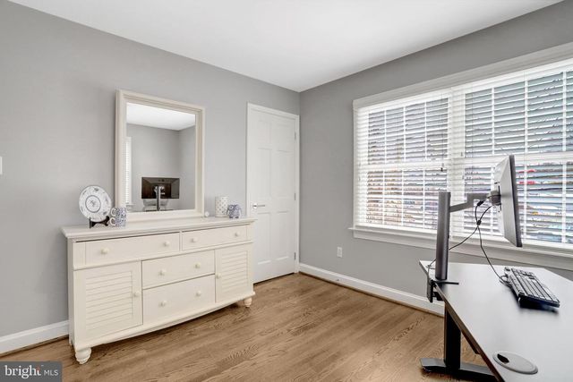 2939 N SYCAMORE ST, Arlington, VA 22207