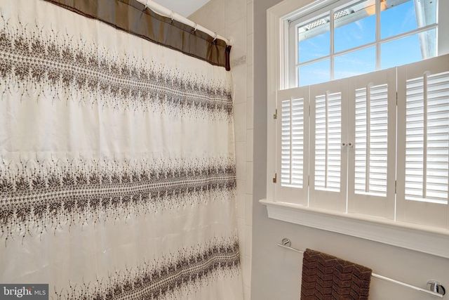 2939 N SYCAMORE ST, Arlington, VA 22207