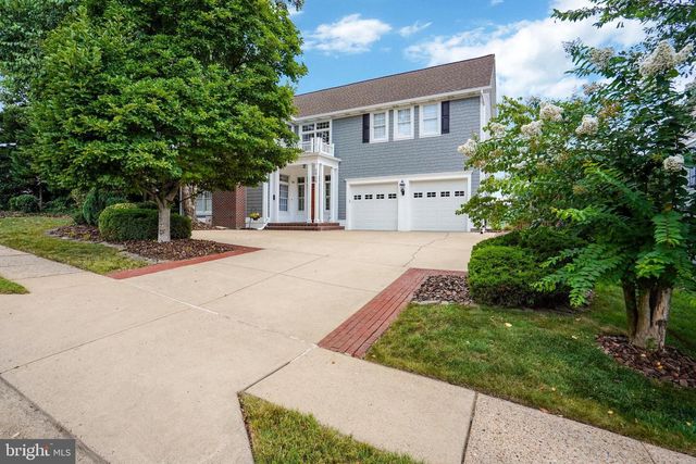 2939 N SYCAMORE ST, Arlington, VA 22207