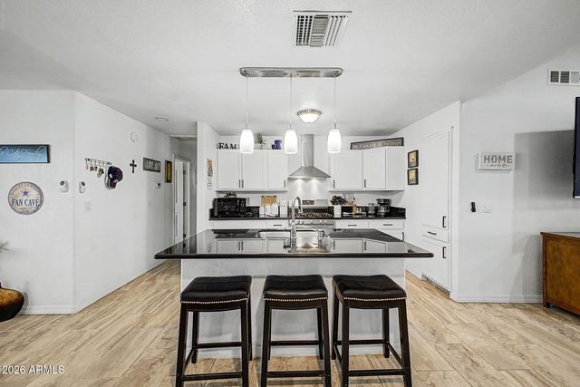 1048 W HEATHER Drive, Mesa, AZ 85201